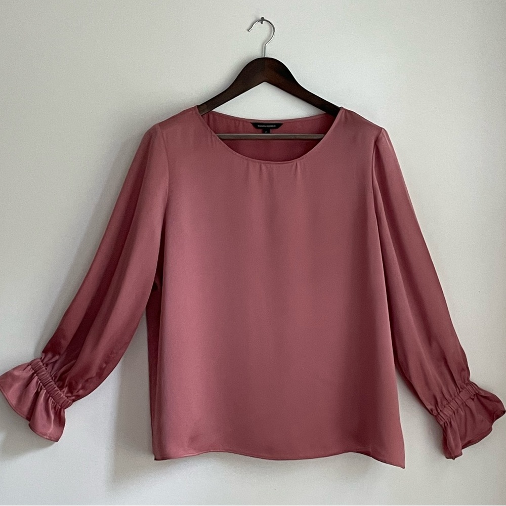 Banana Republic coral long sleeve blouse